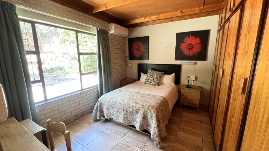 8 Bedroom Property for Sale in Pellissier Free State